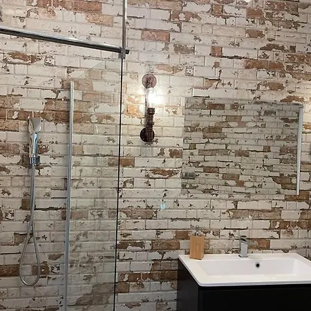 Newly Renovated 2 Downtown * Nitra