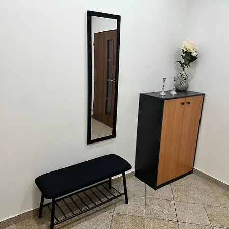 Newly Renovated 2 Downtown Appartement Nitra